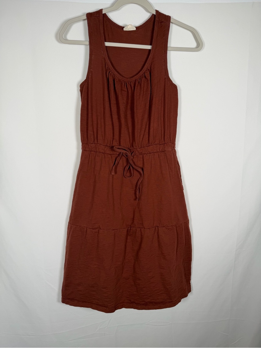 Pact Sleeveless Tie-Waist‎ Midi Dress in Rust Brown